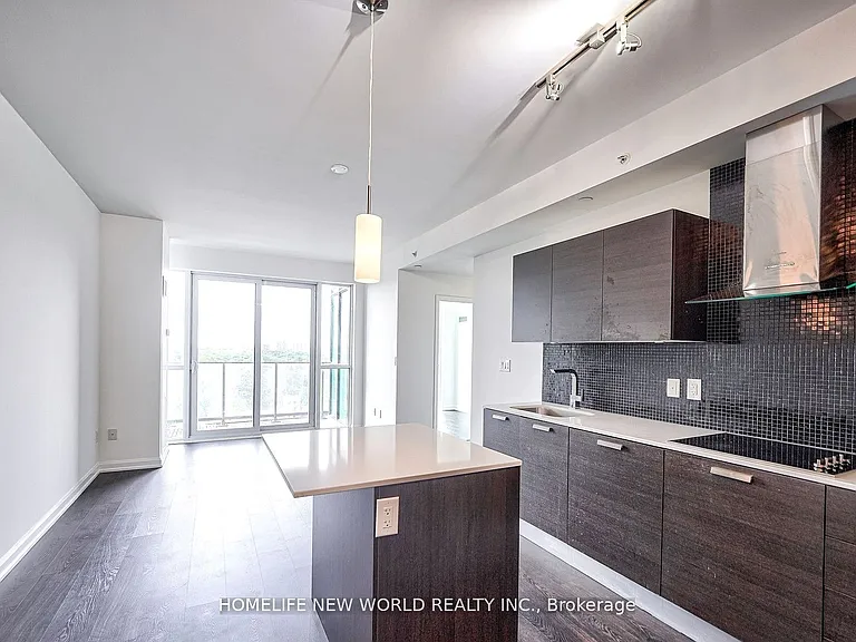 11 Bogert Ave #805 — Photo 7
