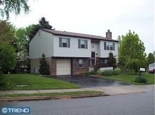 108 W Phoenix Dr, Phoenixville, PA 19460