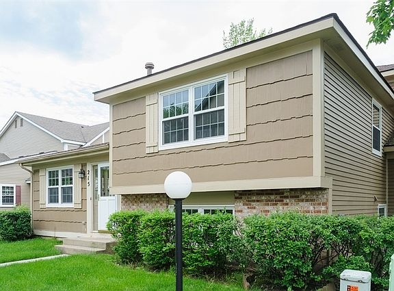 3rd image of 215 Redwood Ct #0