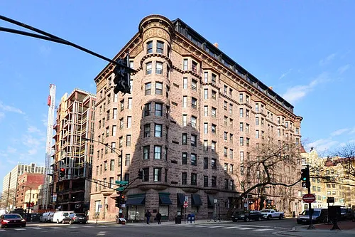 2800 N Pine Grove Ave #1I Photo 1