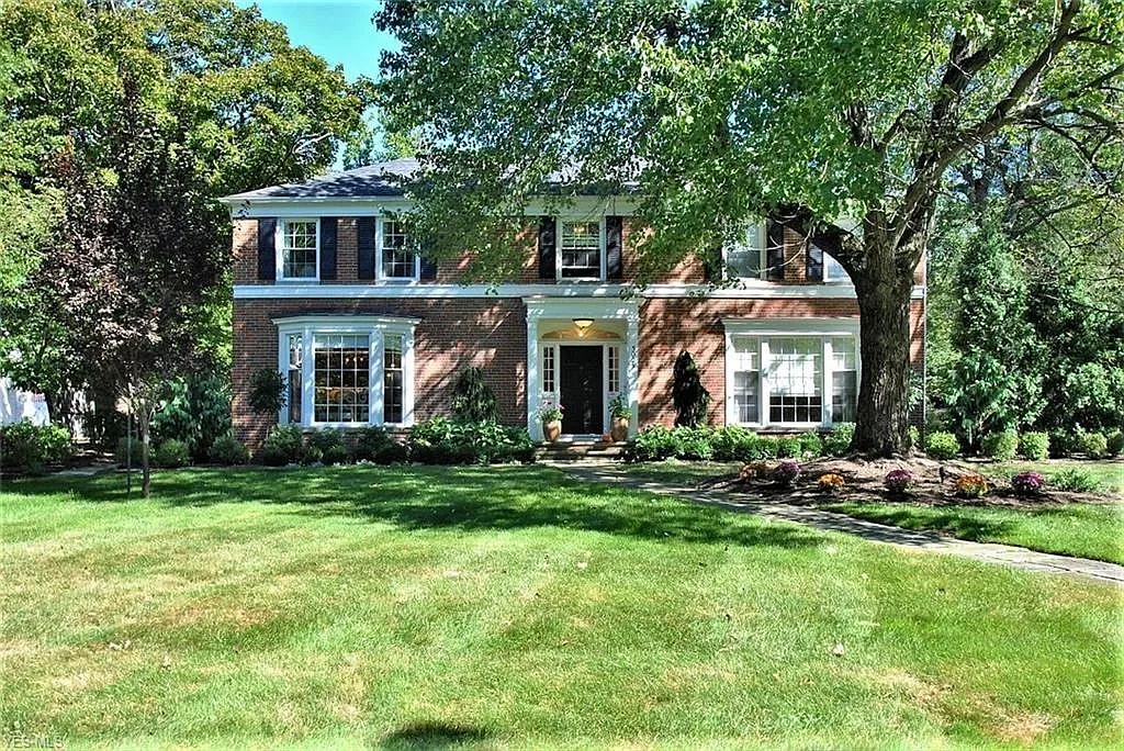 3025 Glengary Rd photo 1