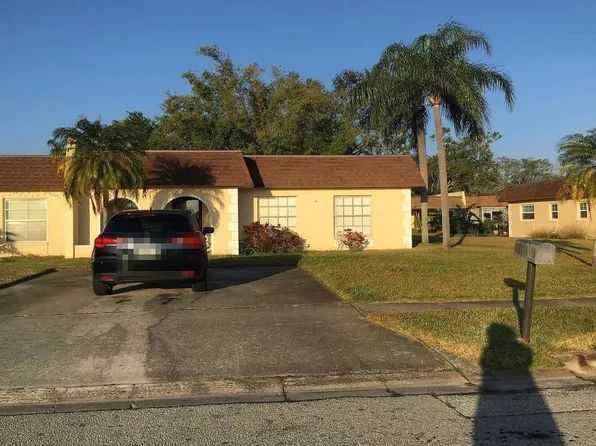 9932 83rd St, Seminole, FL 33777