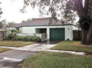 4979 SW 94th Ave, Cooper City, FL 33328