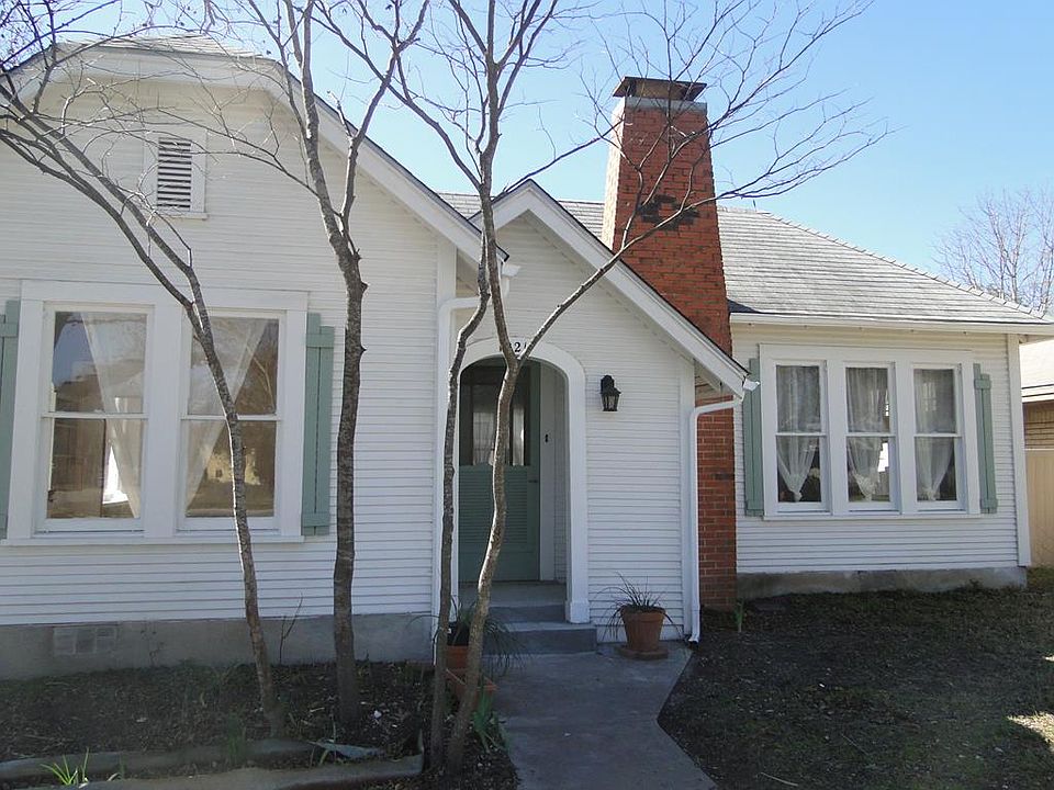 1st image of 1221 Park St