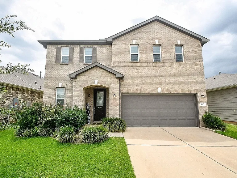 5027 Hickory Deer Ln — Photo 1