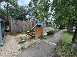 618 W Howe St, Bloomington, IN 47403