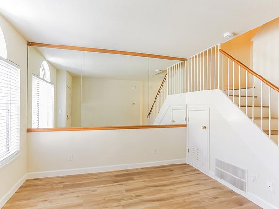 5th image of 810 Woodhams Oaks Pl