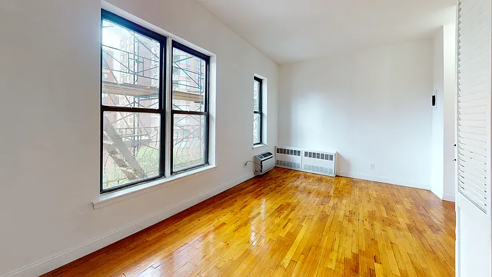 Rented by Bond New York | media 10