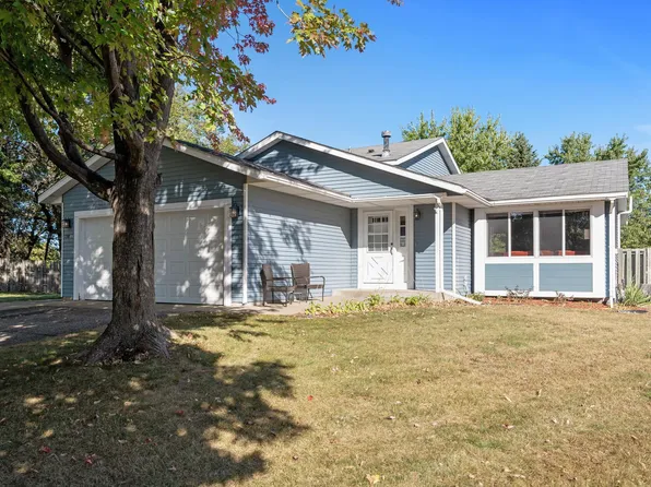 13689 Xavis St NW, Andover, MN 55304