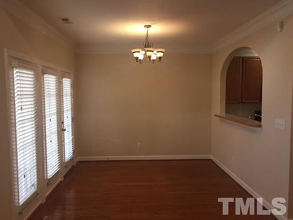 2nd image of 841 Saratoga Dr