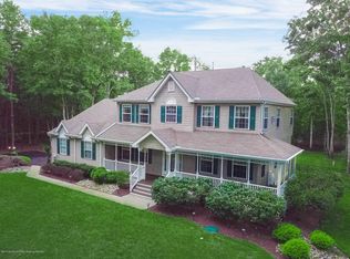 18 Amanda Ln, Howell, NJ 07731