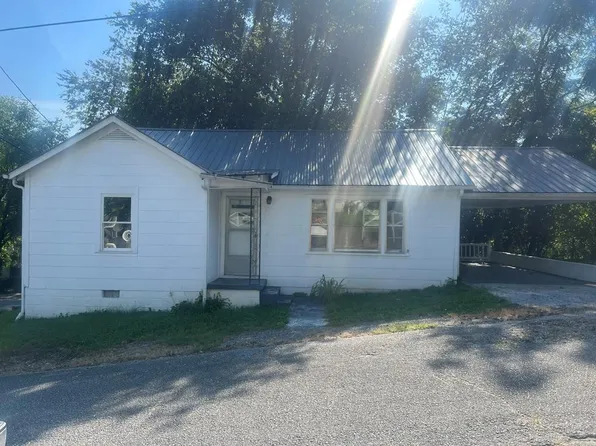 204 N Main St, Gainesboro, TN 38562