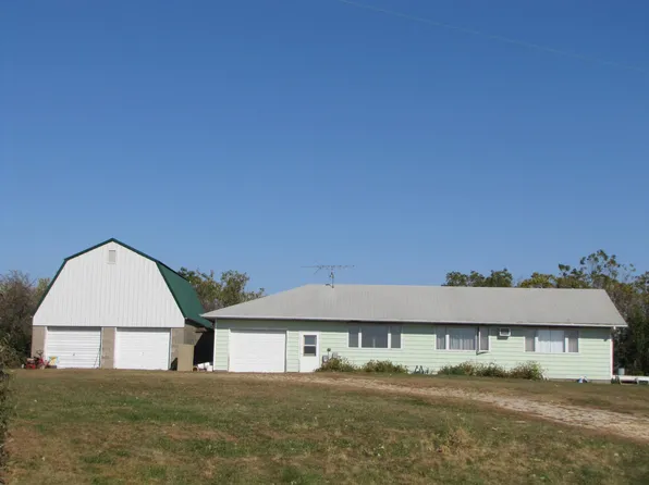 2584 Highway 136, Delmar, IA 52037