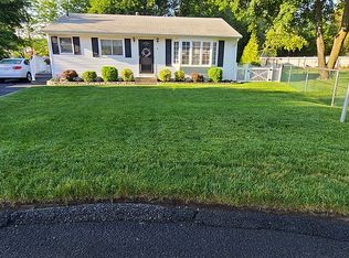 4 Brooks Ct, Stony Pt, NY 10980