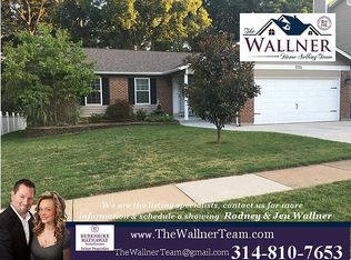 514 Great Hill Dr, Ballwin, MO