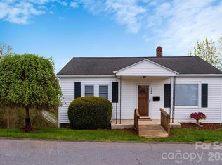 166 Spruce St, Canton, NC 28716