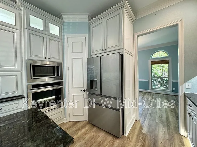 2417 Creekside Cir S — Photo 24