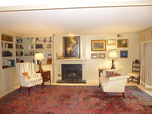 3rd image of 1808 Belle Meade Ct