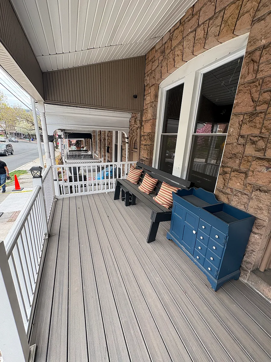 Building Photo - 1372 Perkiomen Ave #2
