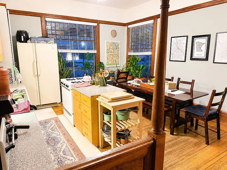 2204 Grand Ave S #1 — Photo 8