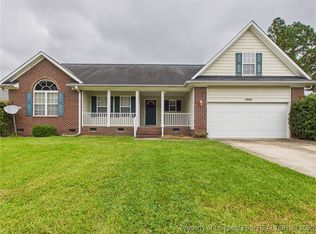 2909 Piney Mountain Dr, Hope Mills, NC 28348