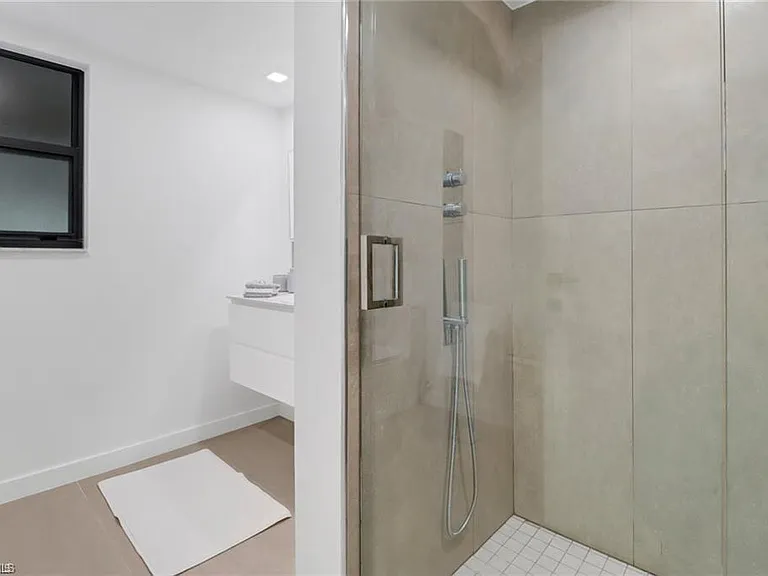 5964 Pelican Bay Blvd #434 — Photo 16