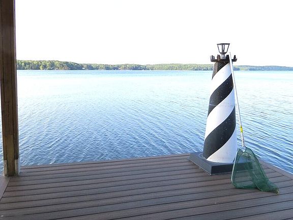 3rd image of 40 Anchor Ct
