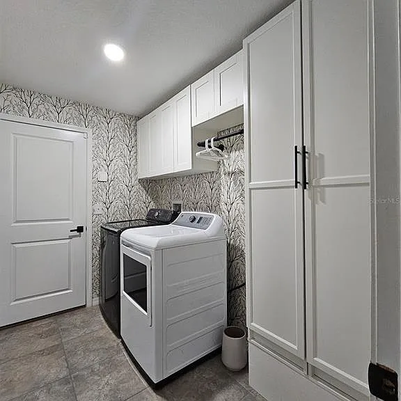 10005 Rose Petal Pl — Photo 26