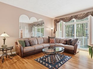 914 Sherwood Forest Ln UNIT 914, Saugus, MA 01906