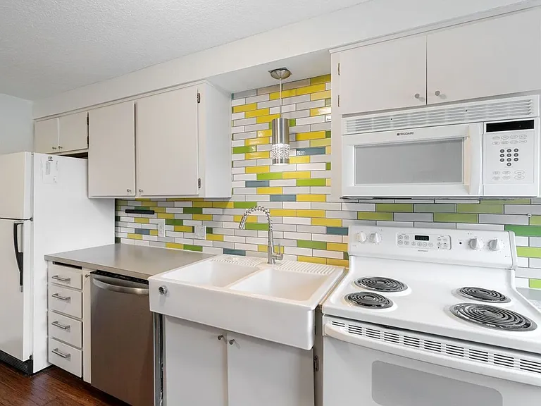 12452 SE 110th Ct — Photo 5