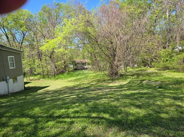 S Bridge St, Farmville, VA 23901