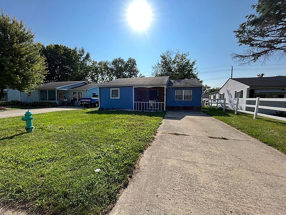 2nd image of 2820 Caroline Ave