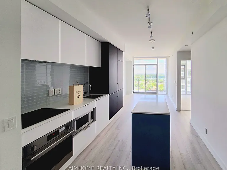 33 Helendale Ave #1613 — Photo 3