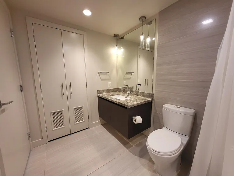 583 Battery St #503N — Photo 16