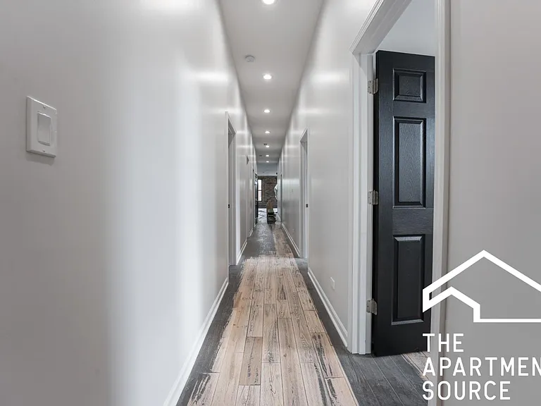 2702 W Thomas St #3 — Photo 27