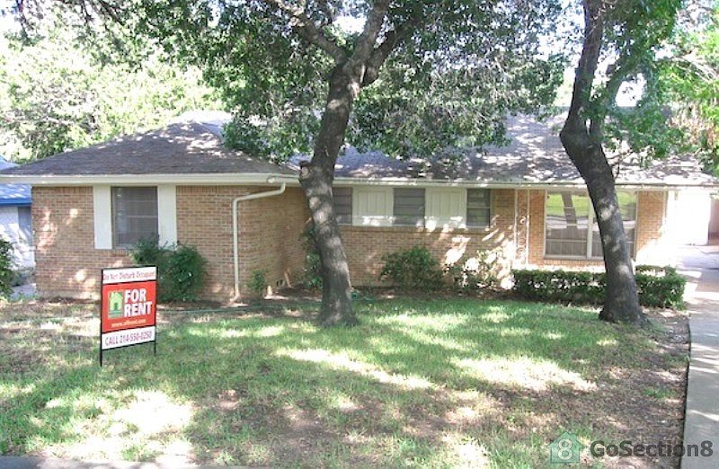 1st image of 4825 Darko Dr