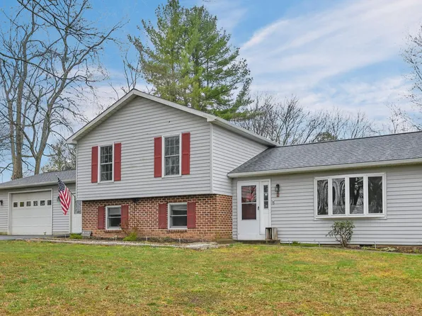 7 Poplar Terrace Dr, Delta, PA 17314