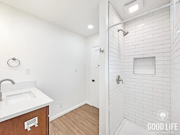 1845 Edgemont St — Photo 12
