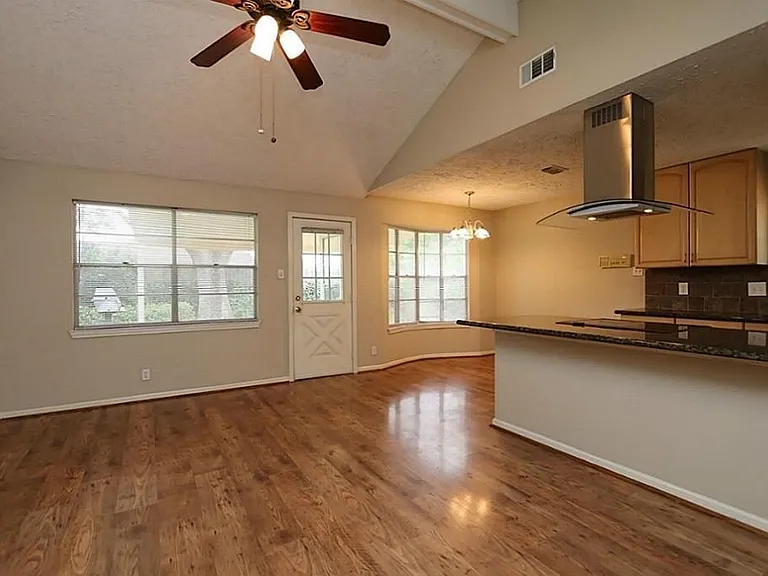 12623 Westella Dr — Photo 12