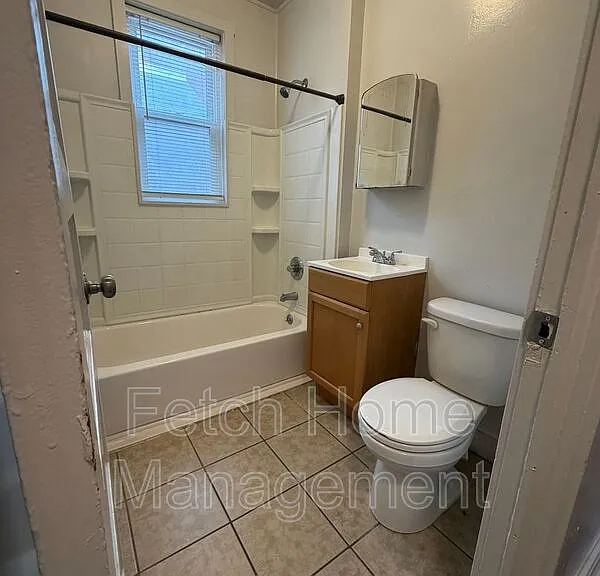 422 W King St #1 — Photo 8