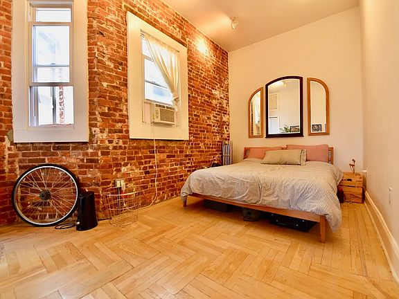 3rd image of 1069 Bedford Ave APT 4B
