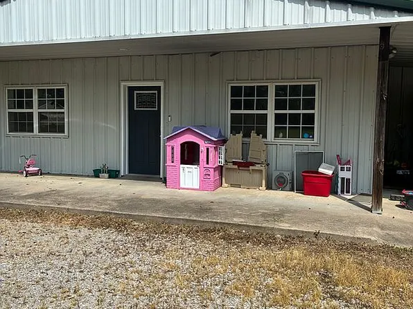 910 N Kansas Ave, Columbus, KS 66725
