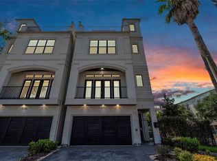 5735 Winsome Ln, Houston, TX 77057