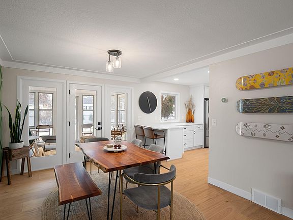 2nd image of 4721 Valley View Rd