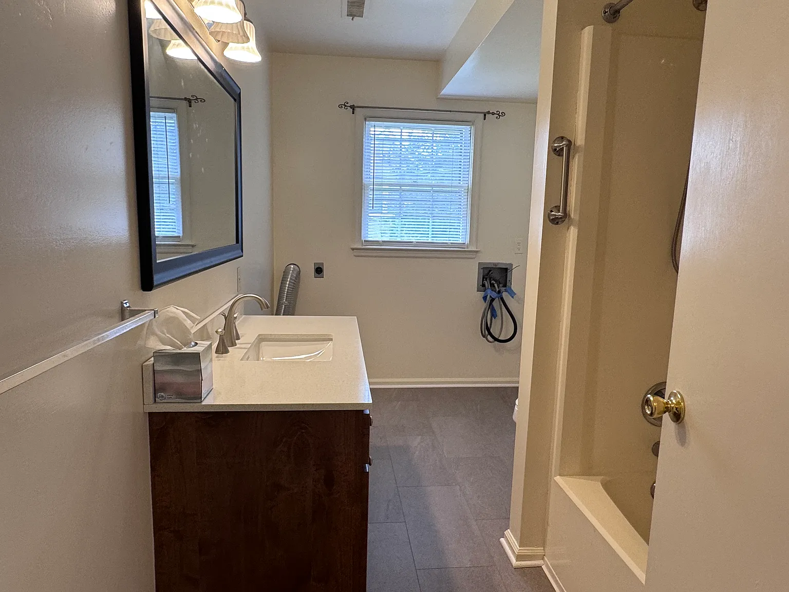2 bed, 977 sqft, $925 — Photo 4
