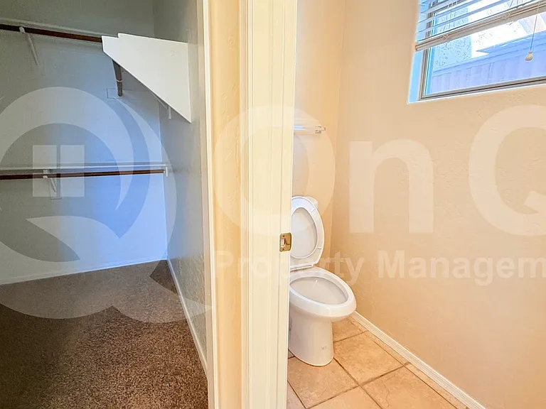1517 W Windsong Dr — Photo 13