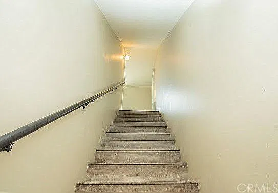 5 bed, 2161 sqft, $4,600 — Photo 3