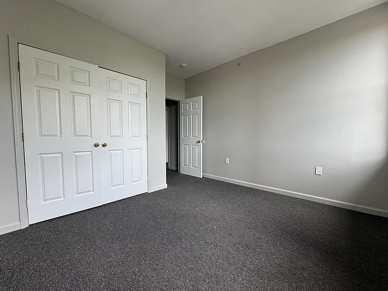 558-612 E Main St #598C — Photo 8