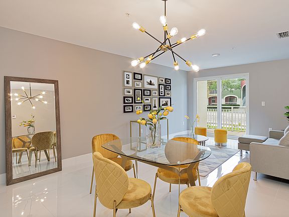 4th image of 10950 NW 82nd St #1JGK2S