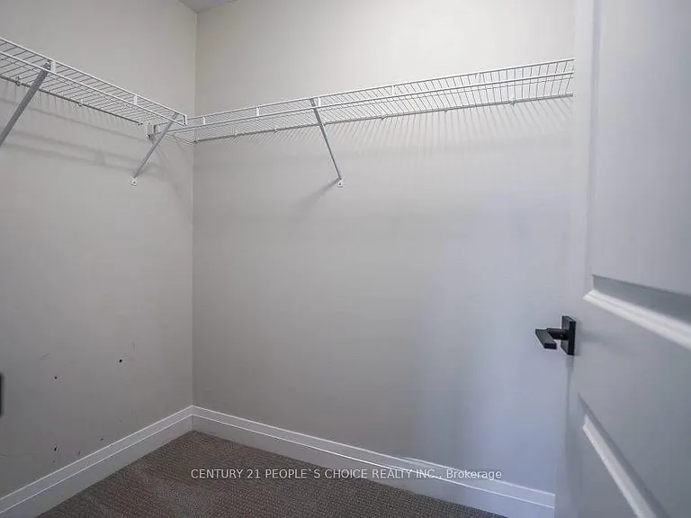 213 Sedgewood St — Photo 10